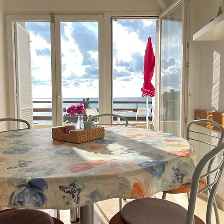 Apartmán Marijana Mit Meerblick